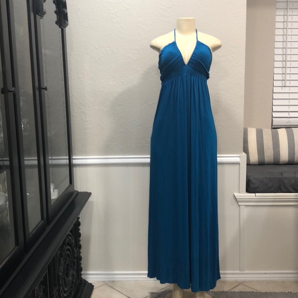 Newport News Dresses & Skirts - Newport News maxi dress